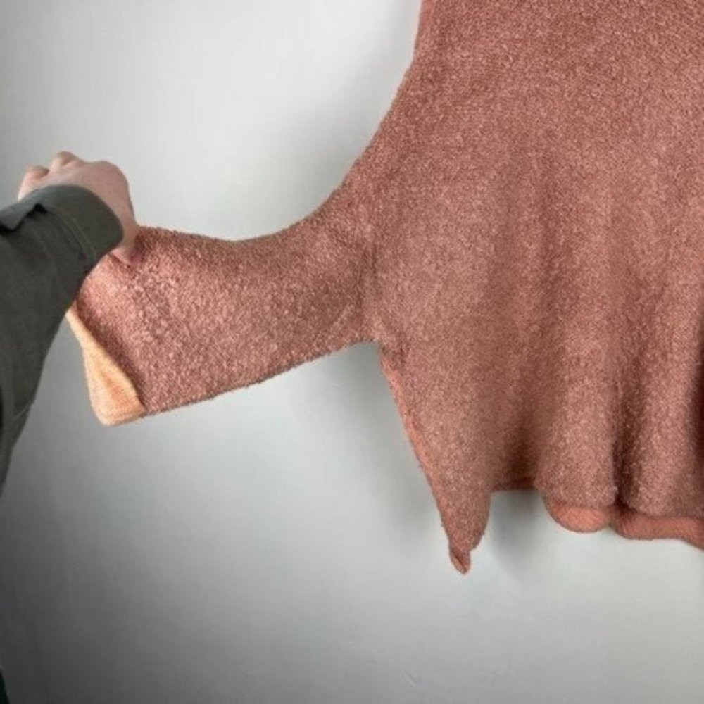 Free People Cuddle Up Pullover Mock Neck Oversized Sweater in Rose Size Medium - Picture 7 of 7